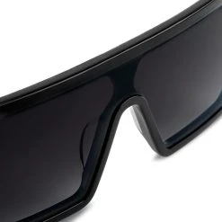 Otsu Occasus | Lunettes De Soleil Carrées Rétro à Verres Noirs Polarisés -Chapeau Fawler en ligne 1 3 glasot