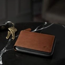 Lucleon Portefeuille En Cuir Brun Havane Anti-RFID Avec Fermeture Zippée -Chapeau Fawler en ligne rst megashoot wall 1 18582