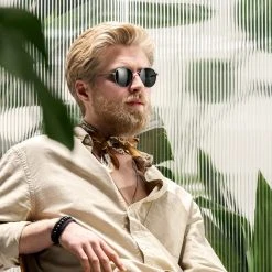 Arkai Occasus | Lunettes De Soleil En Titane Gris Anthracite à Verres Ronds Polarisés 8 Arkai Occasus | Lunettes De Soleil En Titane Gris Anthracite à Verres Ronds Polarisés -Chapeau Fawler en ligne rst spring 23 arkai sunglasses goldandsilver 1c 1