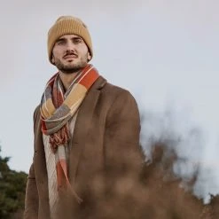 Fawler Hiems | Bonnet Orange à Revers En Laine Recyclée -Chapeau Fawler en ligne ste hiems scarves hats and gloves collection 26421 26411 rinalds 1x1 2