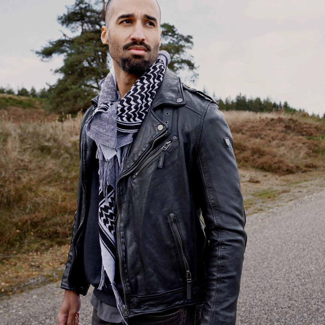 Lucleon Hiems | Foulard Bandana à Carreaux Noir Et Blanc 3 Lucleon Hiems | Foulard Bandana à Carreaux Noir Et Blanc – Image 3