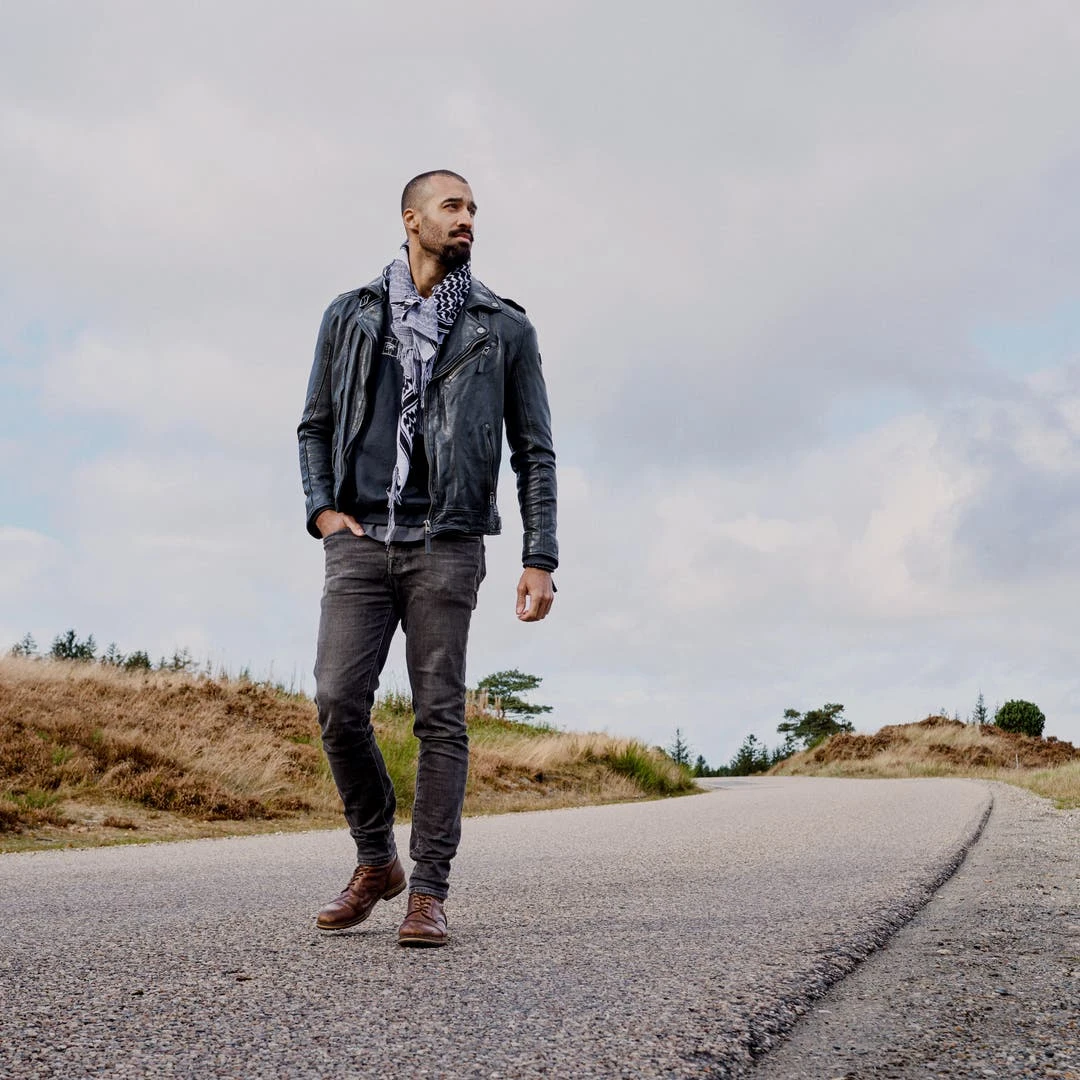 Lucleon Hiems | Foulard Bandana à Carreaux Noir Et Blanc 4 Lucleon Hiems | Foulard Bandana à Carreaux Noir Et Blanc – Image 4