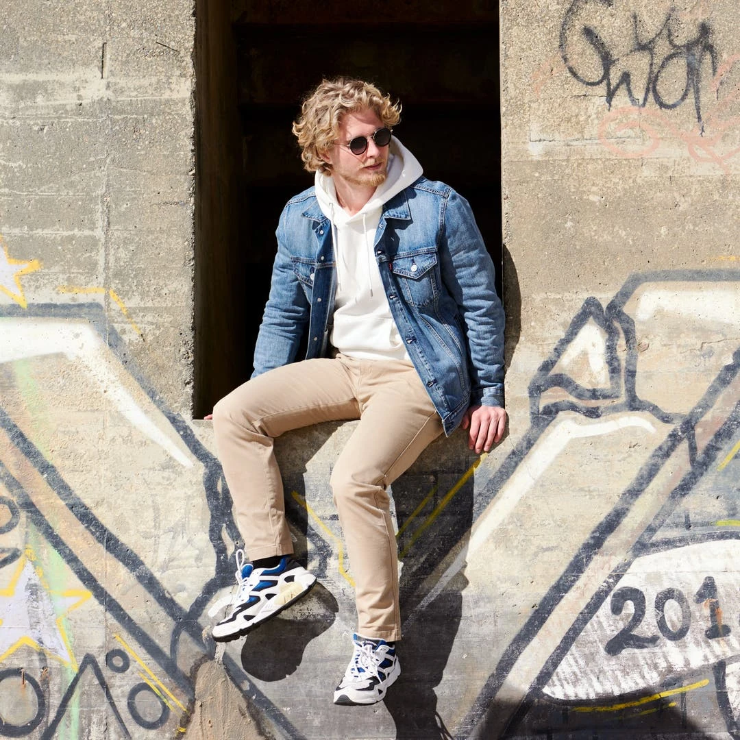 Waykins Lunettes De Soleil Argentées Wylie Thea à Verres Polarisés Verts Dégradés 5 Waykins Lunettes De Soleil Argentées Wylie Thea à Verres Polarisés Verts Dégradés – Image 5